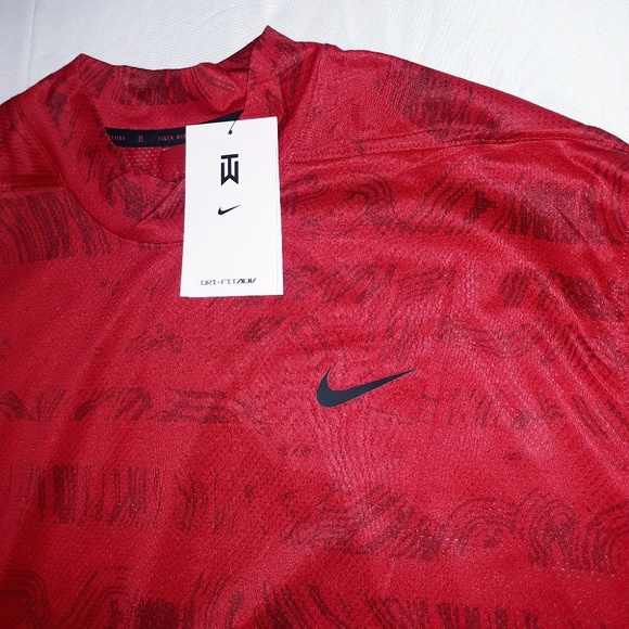 tiger woods mock tee